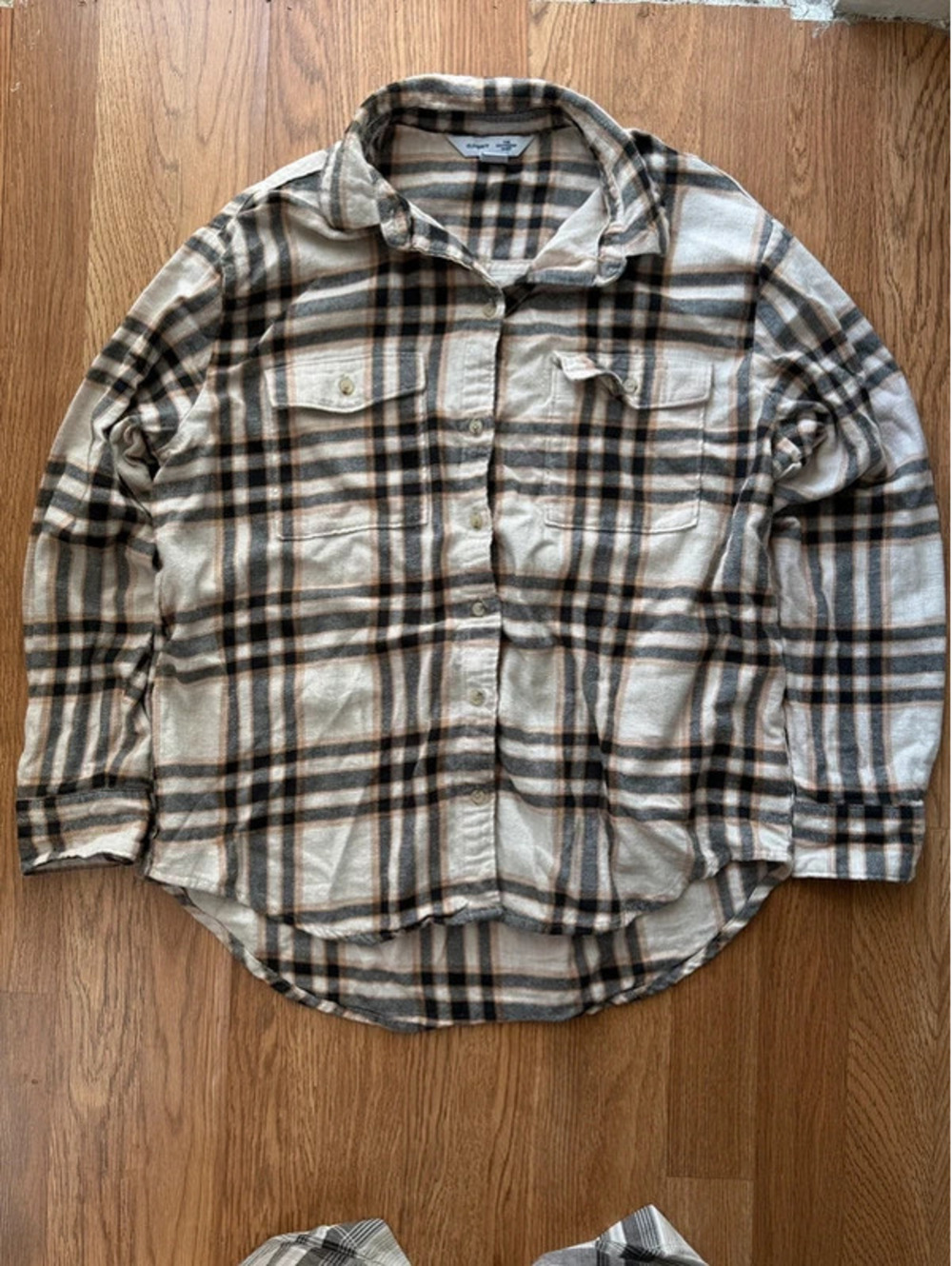 Vintage style old navy button up flannel shirt
